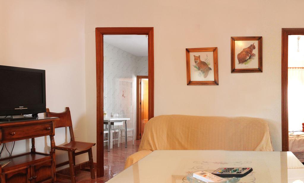 Apartamentos Casa Gil El Bosque Chambre photo