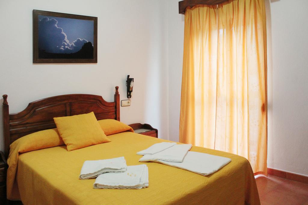 Apartamentos Casa Gil El Bosque Chambre photo